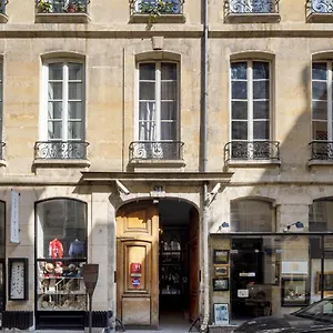 Du Jeu De Paume 4*, Paris France