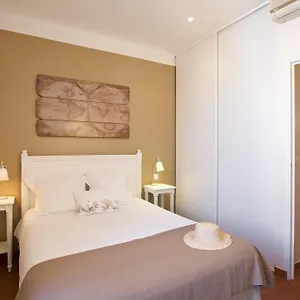 15 Cours Massena Apartment